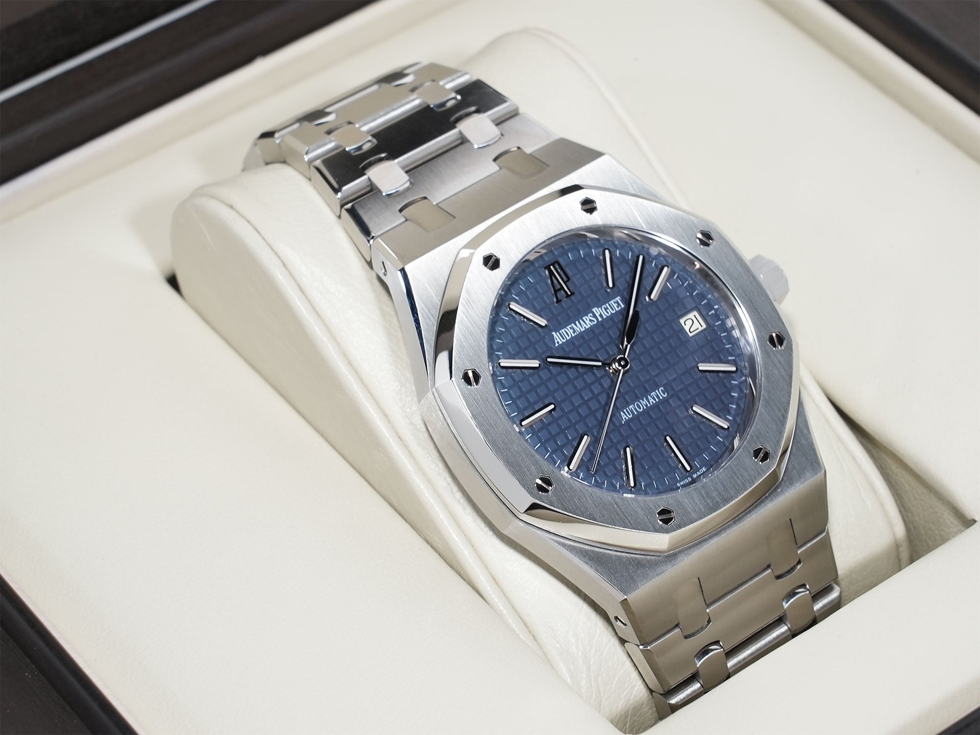 Audemars Piguet Royal Oak Ref.15300ST.OO.1220ST.02 Stainless Steel Blue Dial Pre-owned dbfi7cct