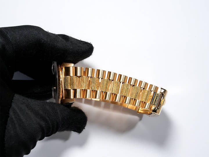 ロレックス デイデイト Ref.18078 イエローゴールド ホワイトローマン文字盤 中古 akvtr2yx