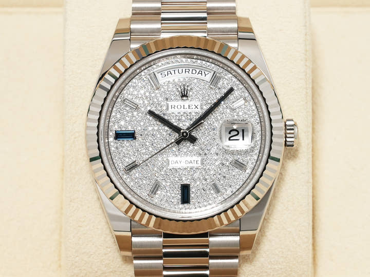 ロレックス デイデイト40 Ref.228239 ホワイトゴールド パヴェダイヤモンド文字盤 未使用 7epn2ot5