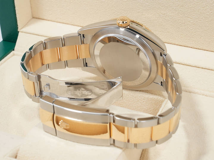 ロレックス スカイドゥエラー Ref.326933 ステンレススチール/イエローゴールド ブラック文字盤 オイスターブレスレット 美中古 jku8t4bd