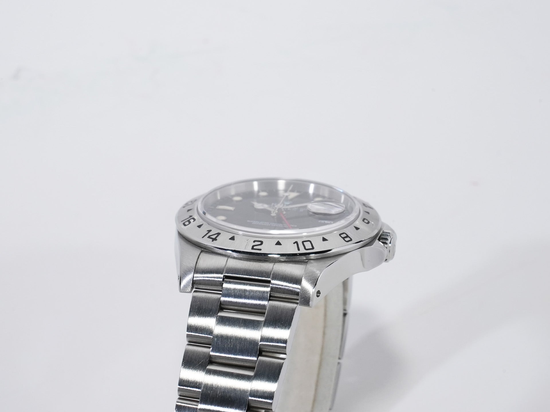 Pre-owned Rolex Explorer II Ref. 16570 Stainless Steel Black Dial Oyster Bracelet (eszamjpa)