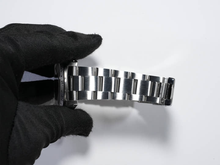 Pre-owned Rolex Explorer II Ref. 16570 Stainless Steel Black Dial Oyster Bracelet (eszamjpa)