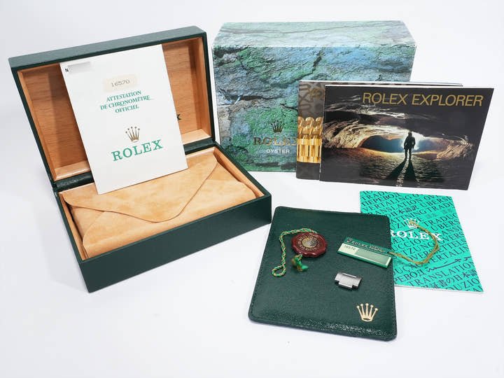 Pre-owned Rolex Explorer II Ref. 16570 Stainless Steel Black Dial Oyster Bracelet (eszamjpa)