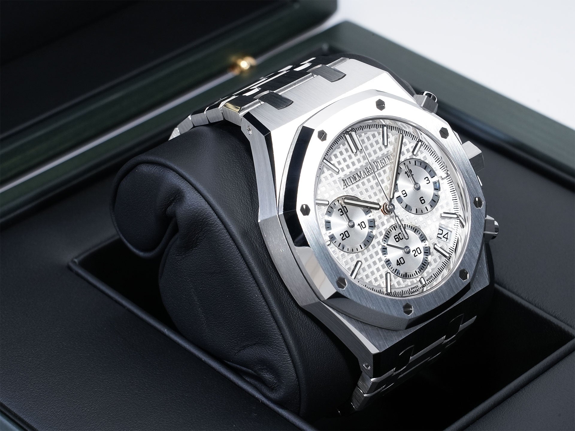 オーデマピゲ ロイヤルオーク クロノグラフ 50周年記念 Ref.26240ST.OO.1320ST.03 ステンレススチール シルバー文字盤 未使用 u7f2bdoa