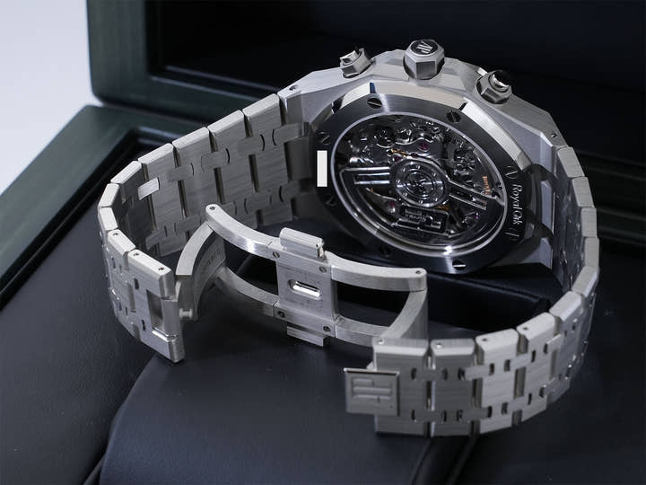 オーデマピゲ ロイヤルオーク クロノグラフ 50周年記念 Ref.26240ST.OO.1320ST.03 ステンレススチール シルバー文字盤 未使用 u7f2bdoa