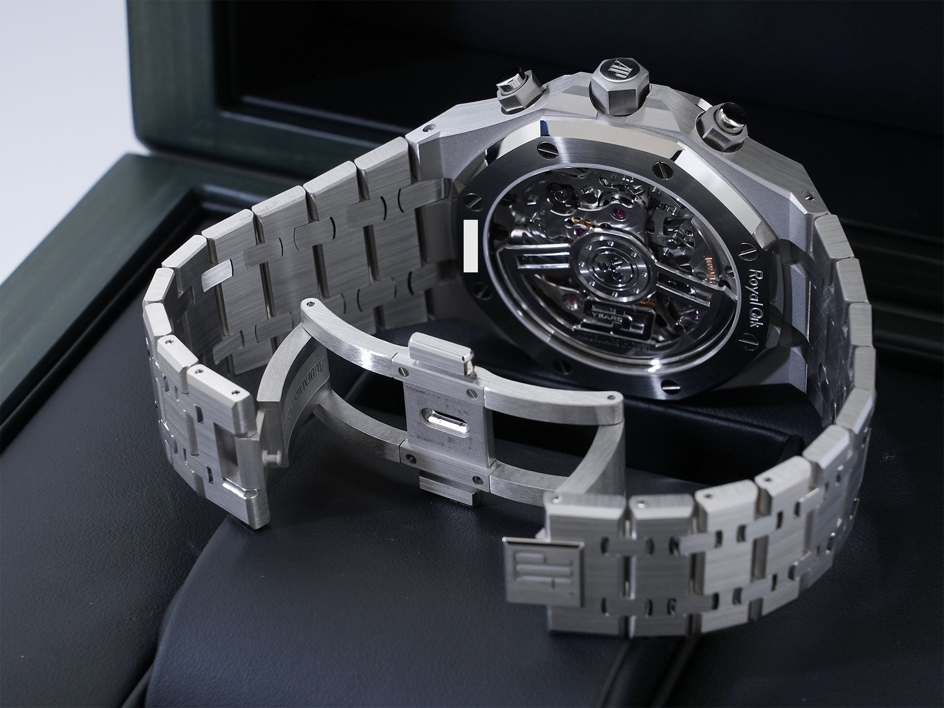 オーデマピゲ ロイヤルオーク クロノグラフ 50周年記念 Ref.26240ST.OO.1320ST.03 ステンレススチール シルバー文字盤 未使用 u7f2bdoa