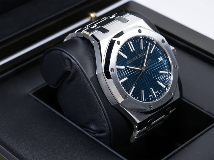 Audemars Piguet Royal Oak Ref. 15510ST.OO.1320ST.06 Stainless Steel Night Blue Dial Unused kagjmmj7