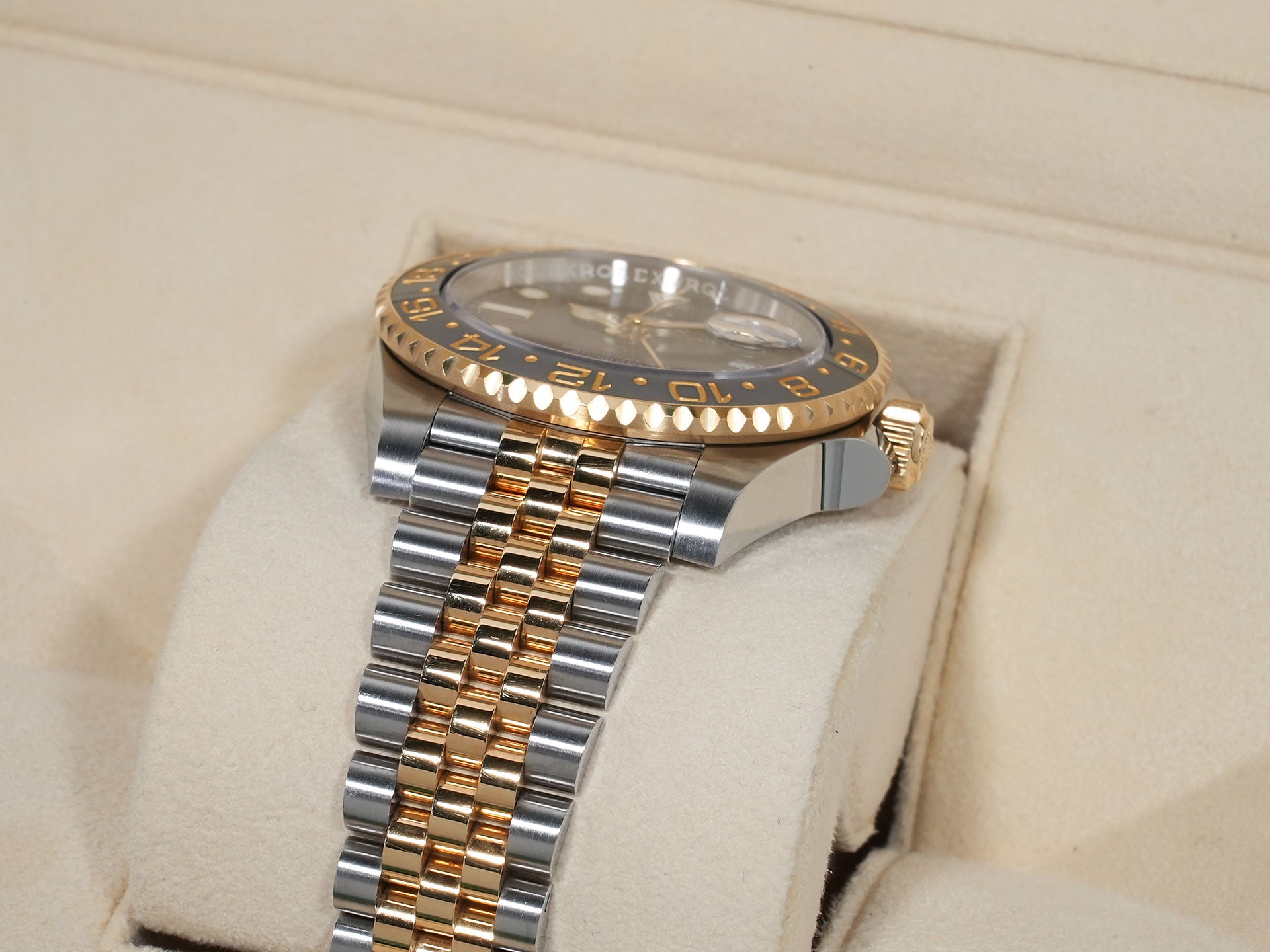 ロレックス GMTマスターII Ref.126713GRNR ステンレススチール/イエローゴールド ブラック文字盤 ジュビリーブレスレット 中古 sxiyh8b8