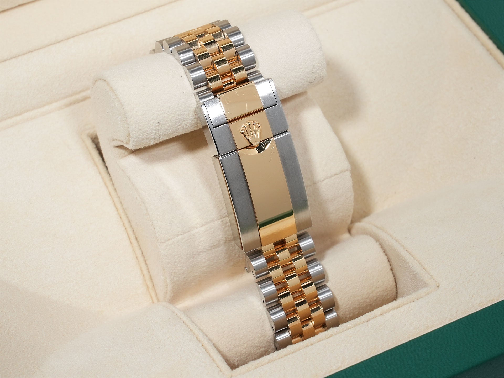 ロレックス GMTマスターII Ref.126713GRNR ステンレススチール/イエローゴールド ブラック文字盤 ジュビリーブレスレット 中古 sxiyh8b8