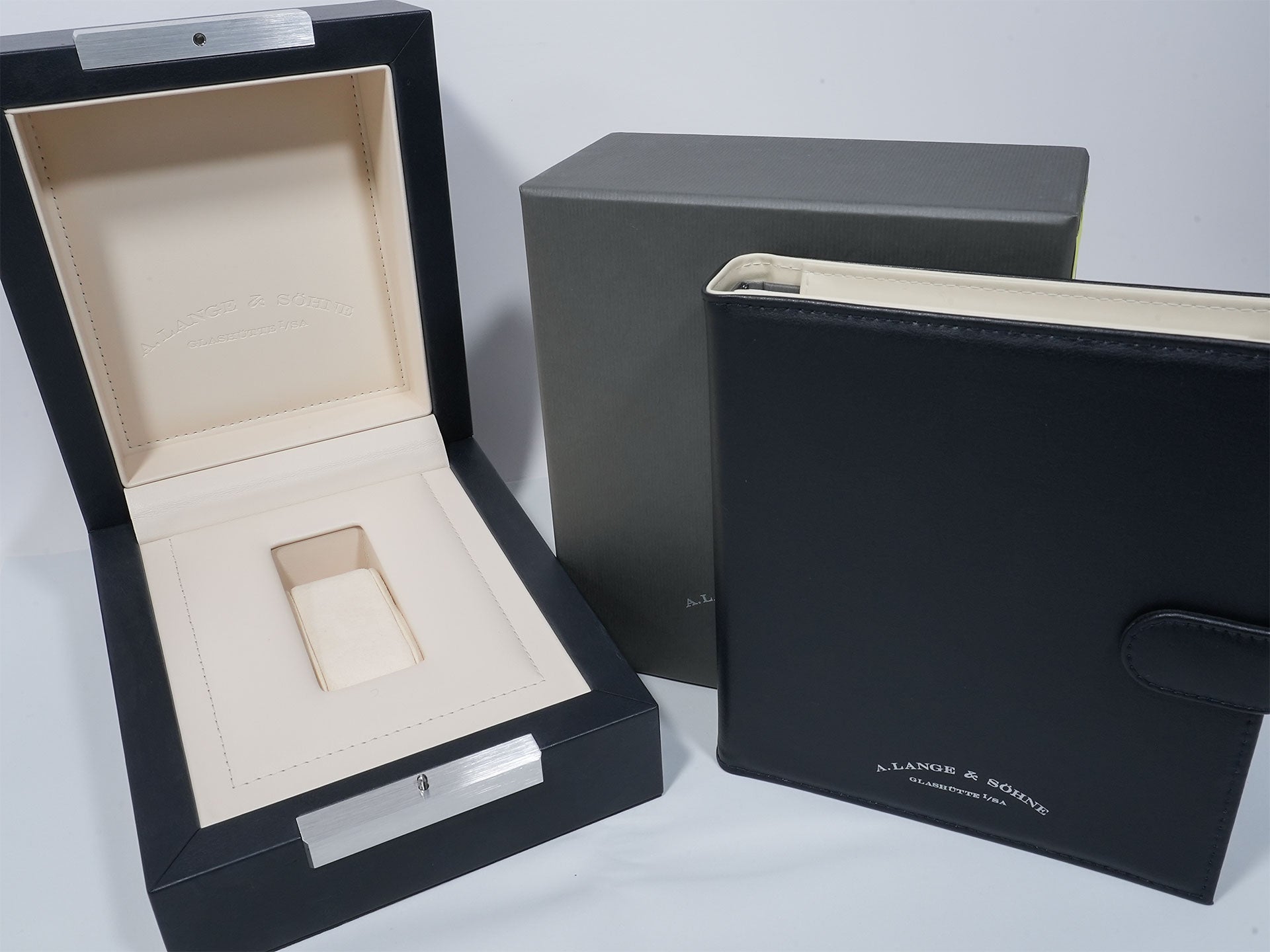 A.ランゲ＆ゾーネ サクソニア アウトサイズ デイト Ref.381.031 ピンクゴールド ブラック文字盤 中古 4atq8axv