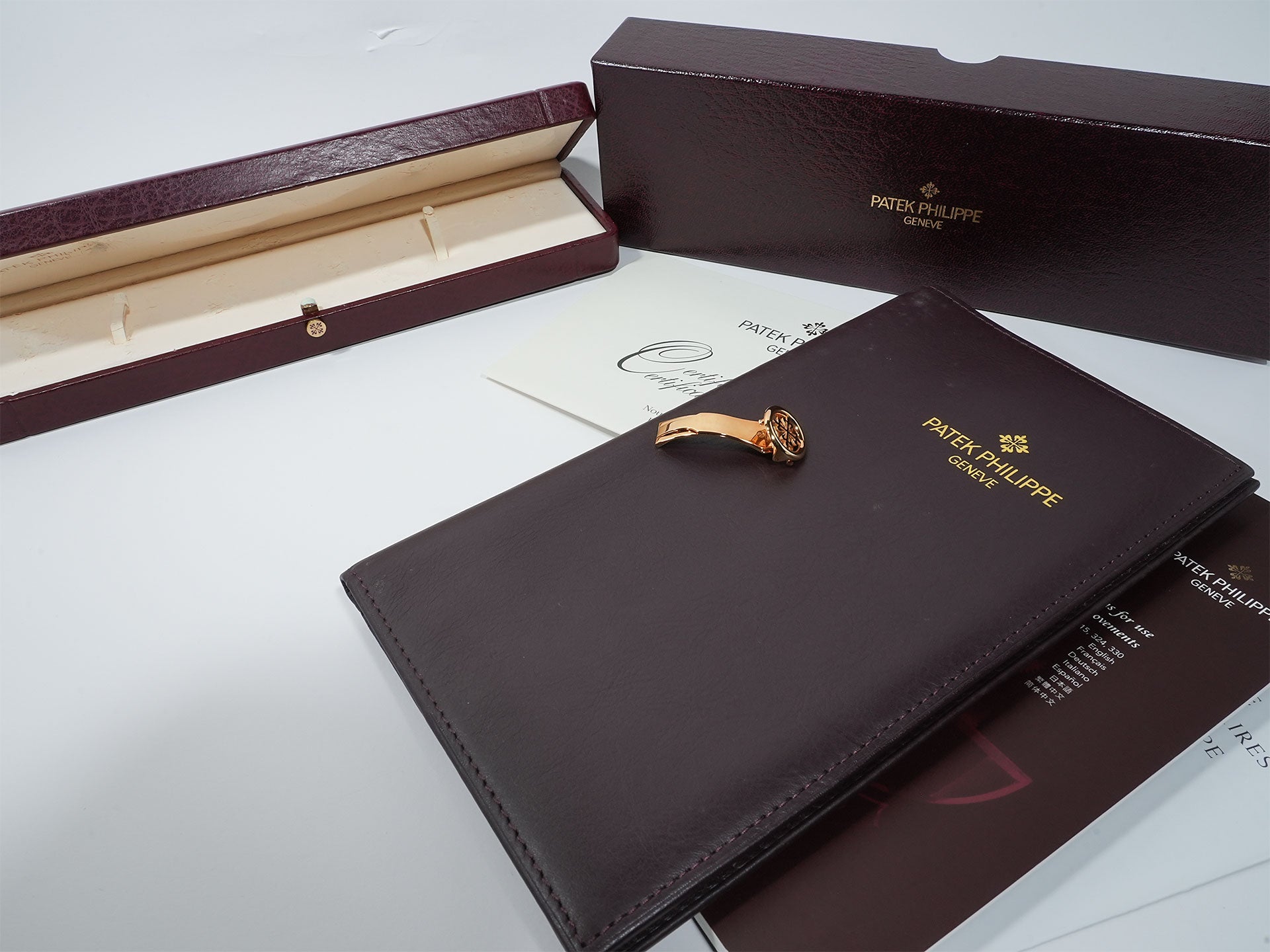 パテックフィリップ カラトラバ Ref.5127J-001 イエローゴールド シルバー文字盤 中古 38zziuwj