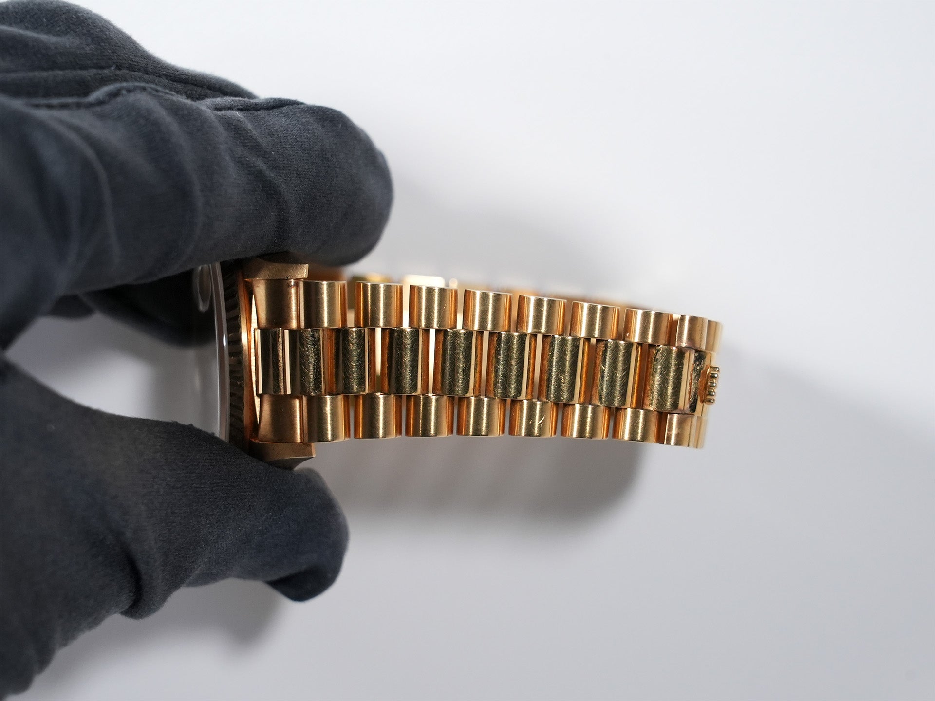 Rolex Day-Date 36 Ref. 18238A Yellow Gold Champagne with 10 Diamond Dial, Pre-owned i2ko3fo8