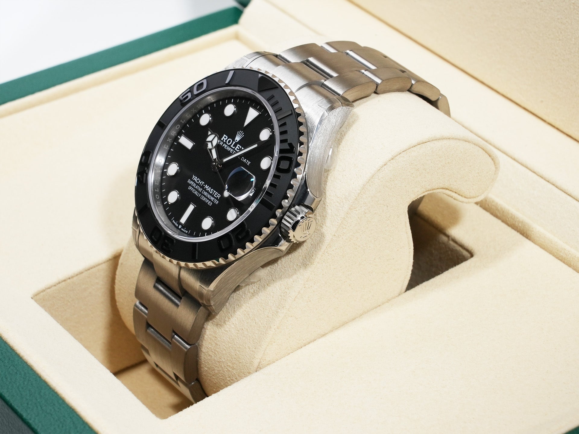 Rolex Yacht-Master 42 Ref. 226627 RLX Titanium Black Dial Unused k38bvs8d