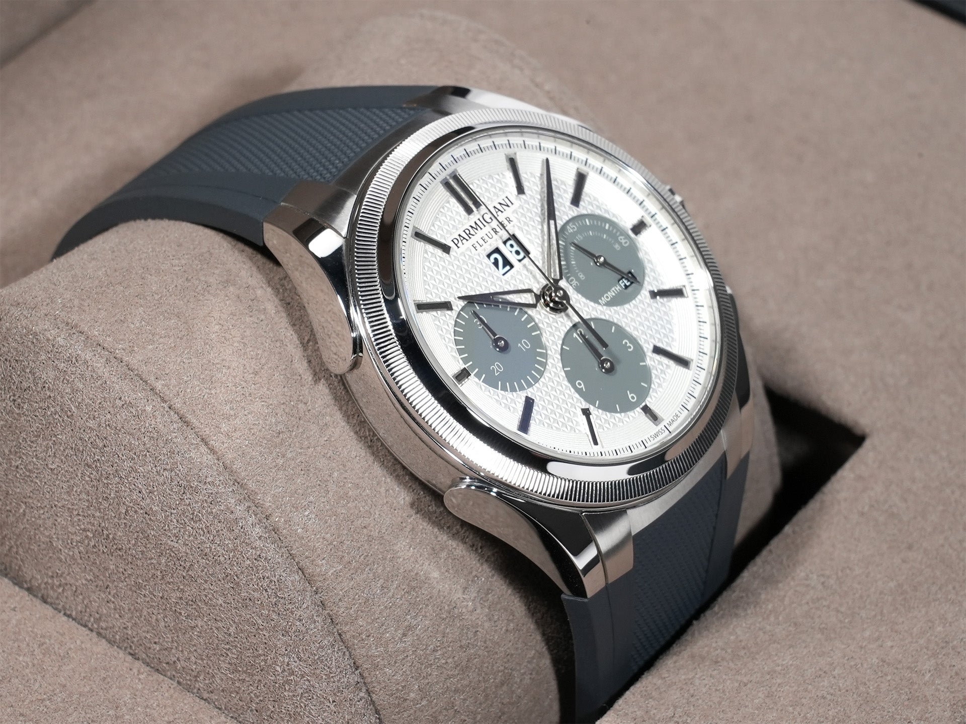 パルミジャーニフルリエ トンダ GT クロノグラフ Ref.PFC906-1020001-400181 ステンレススチール シルバー×クアンタムグレー文字盤 美品 e3678siu