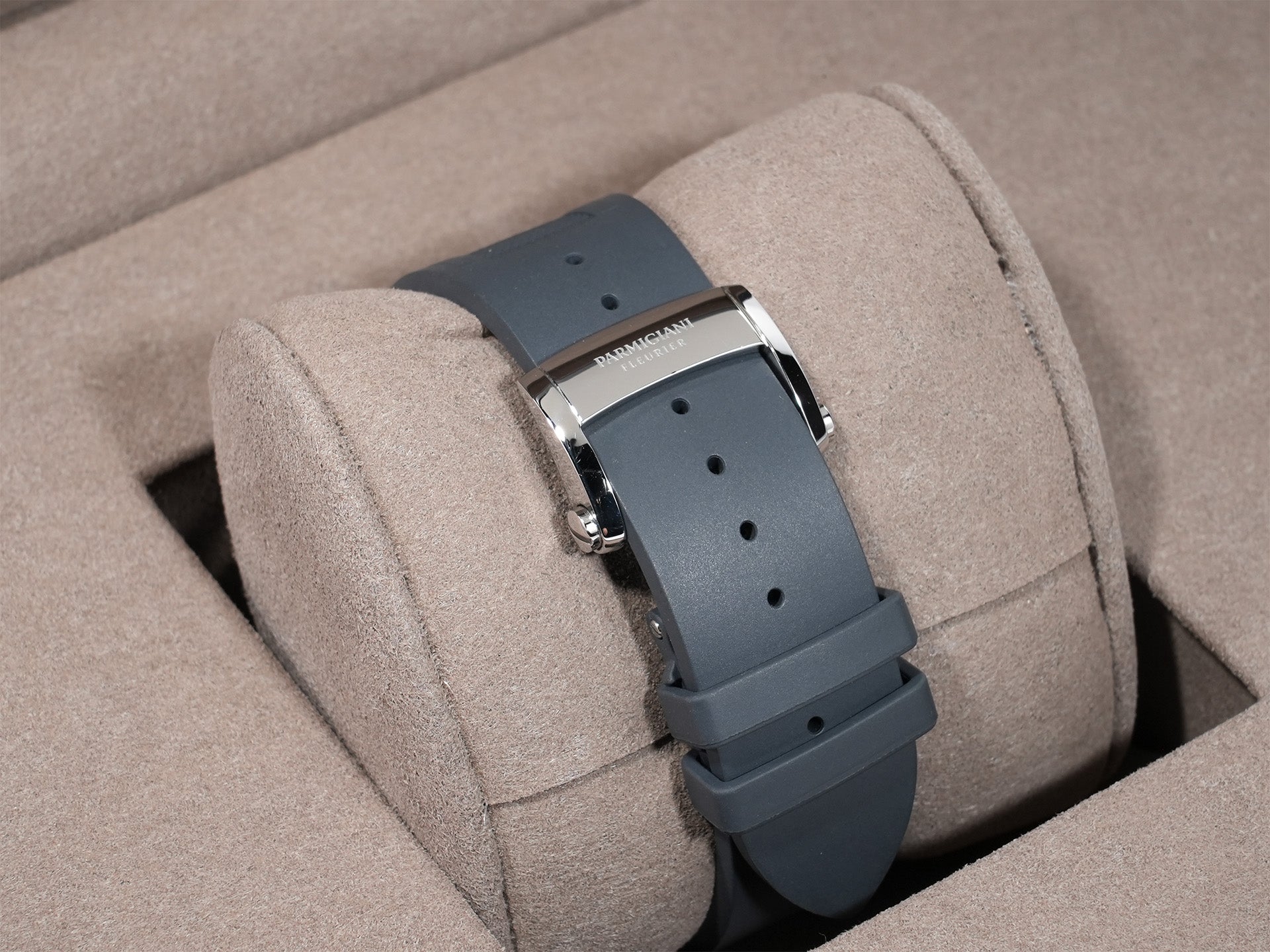 パルミジャーニフルリエ トンダ GT クロノグラフ Ref.PFC906-1020001-400181 ステンレススチール シルバー×クアンタムグレー文字盤 美品 e3678siu