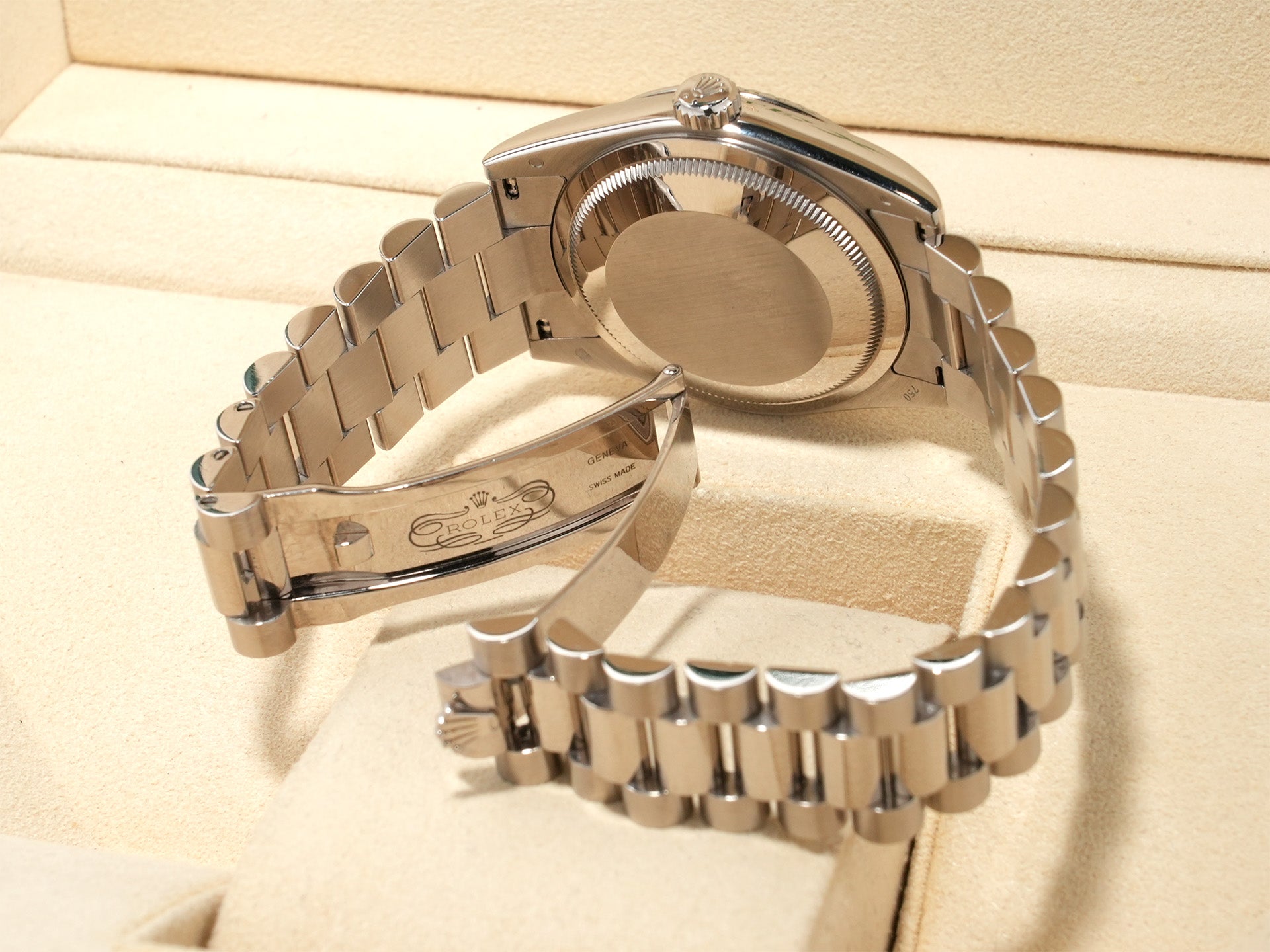 ロレックス デイデイト36 Ref.118239 ホワイトゴールド ラピスラズリ10Pダイヤ文字盤 中古 qkbxxuga