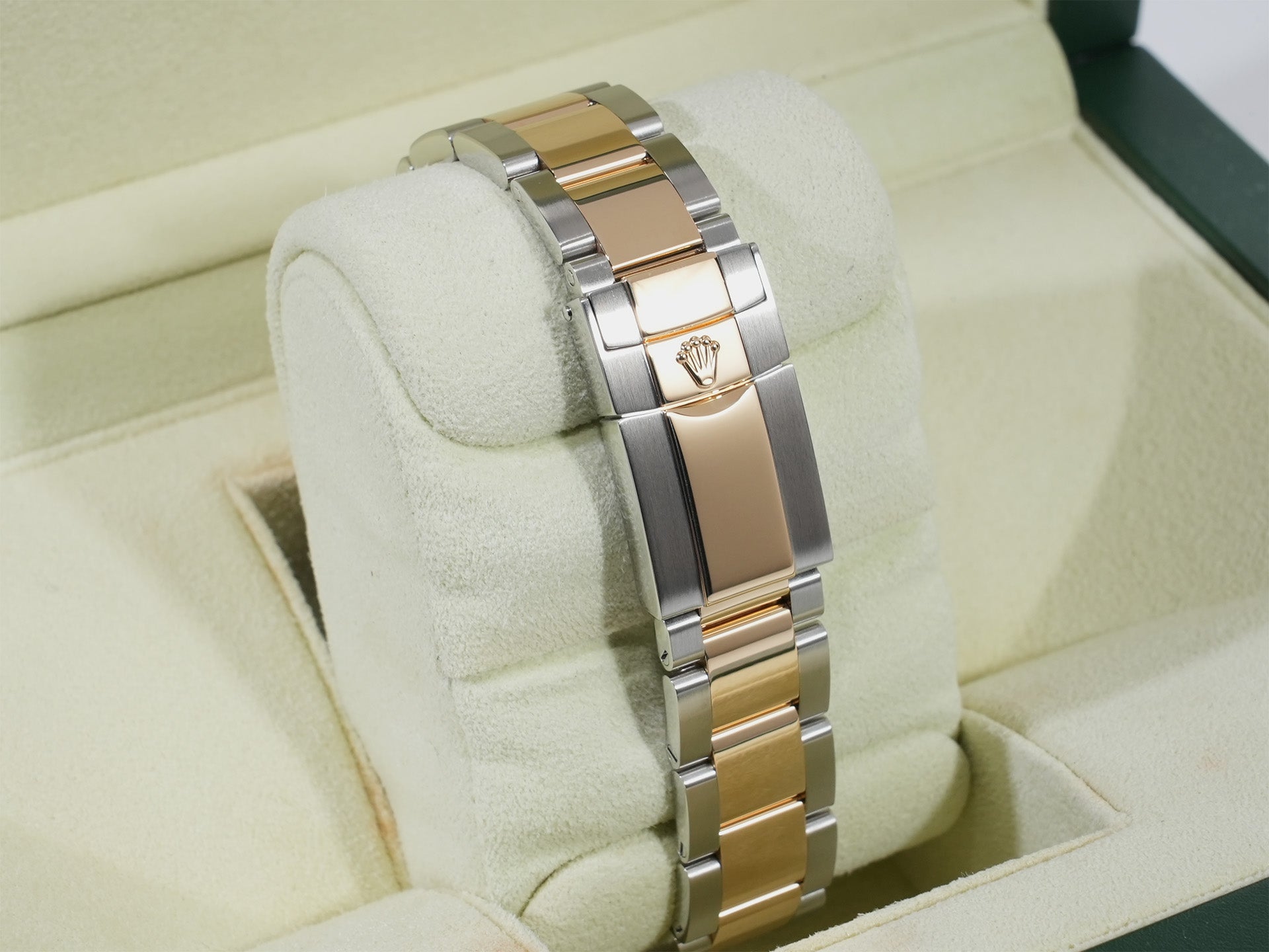 ロレックス デイトナ Ref.116523NR ステンレススチール/イエローゴールド ブラックシェル文字盤 美品 iygj4we9