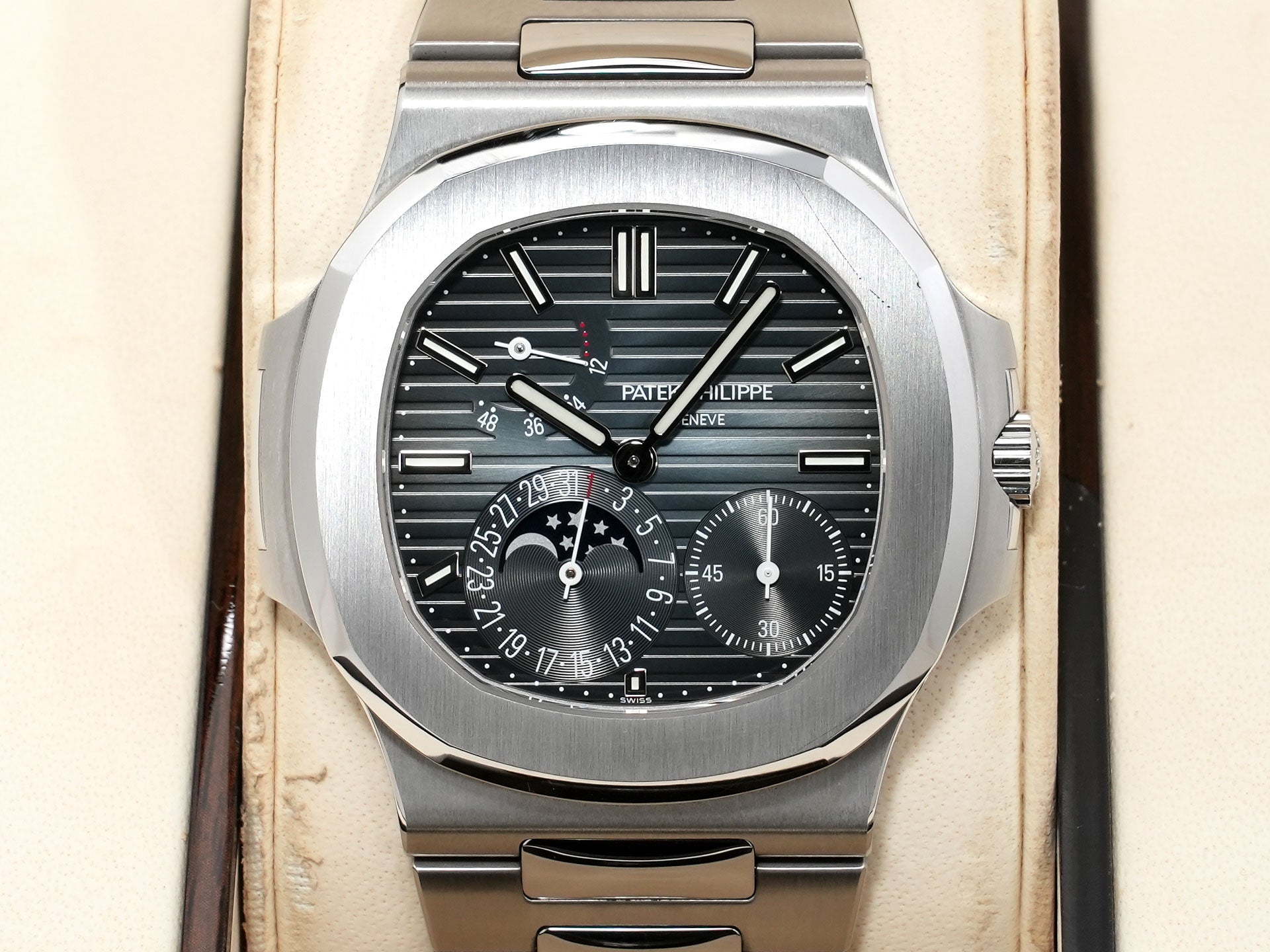 パテックフィリップ ノーチラス プチコンプリケーション Ref.5712/1A-001 ステンレススチール ブルー文字盤 中古 ikma9ten