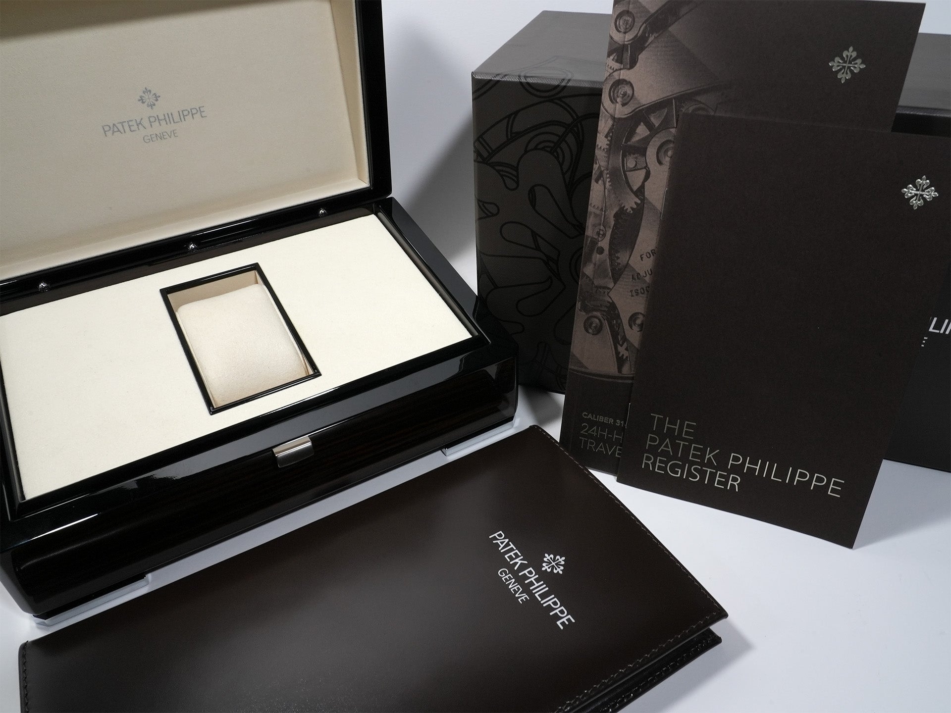 パテックフィリップ カラトラバ トラベルタイム Ref.5224R-001 ローズゴールド ブルー文字盤 未使用 39pix58e