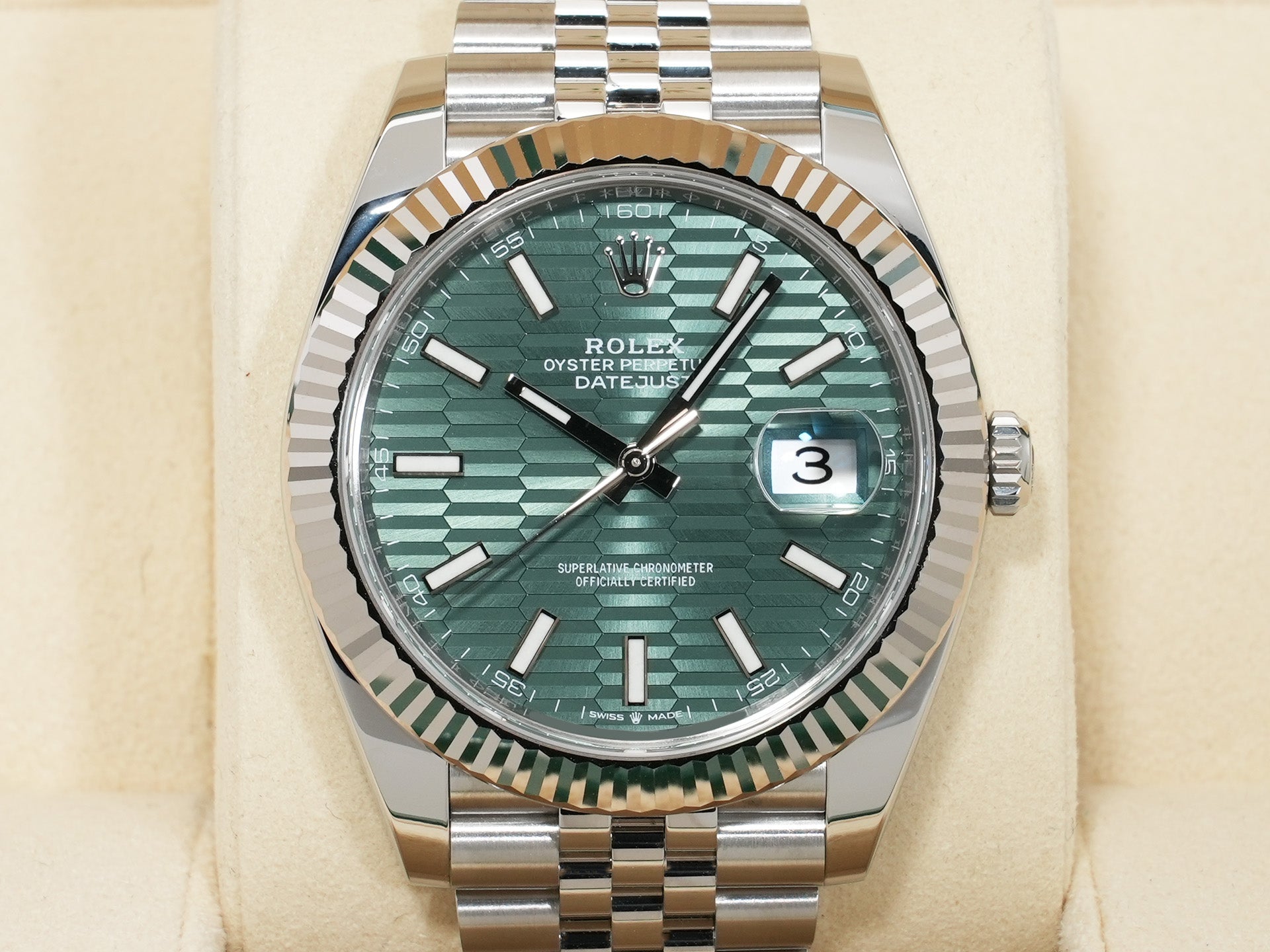 ロレックス デイトジャスト41 Ref.126334 ステンレススチール/ホワイトゴールド ミントグリーンフルーテッド文字盤 ジュビリーブレスレット 美中古 q7uvninp