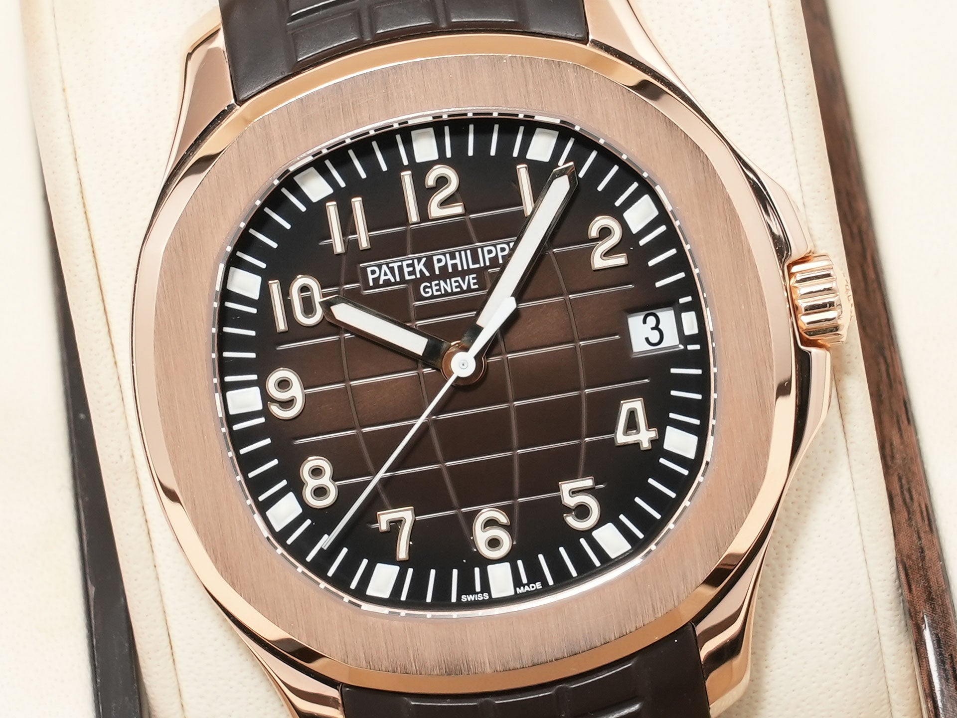 Patek Philippe Aquanaut Ref. 5167R-001 Rose Gold Brown Dial Pre-owned og3wzrd5