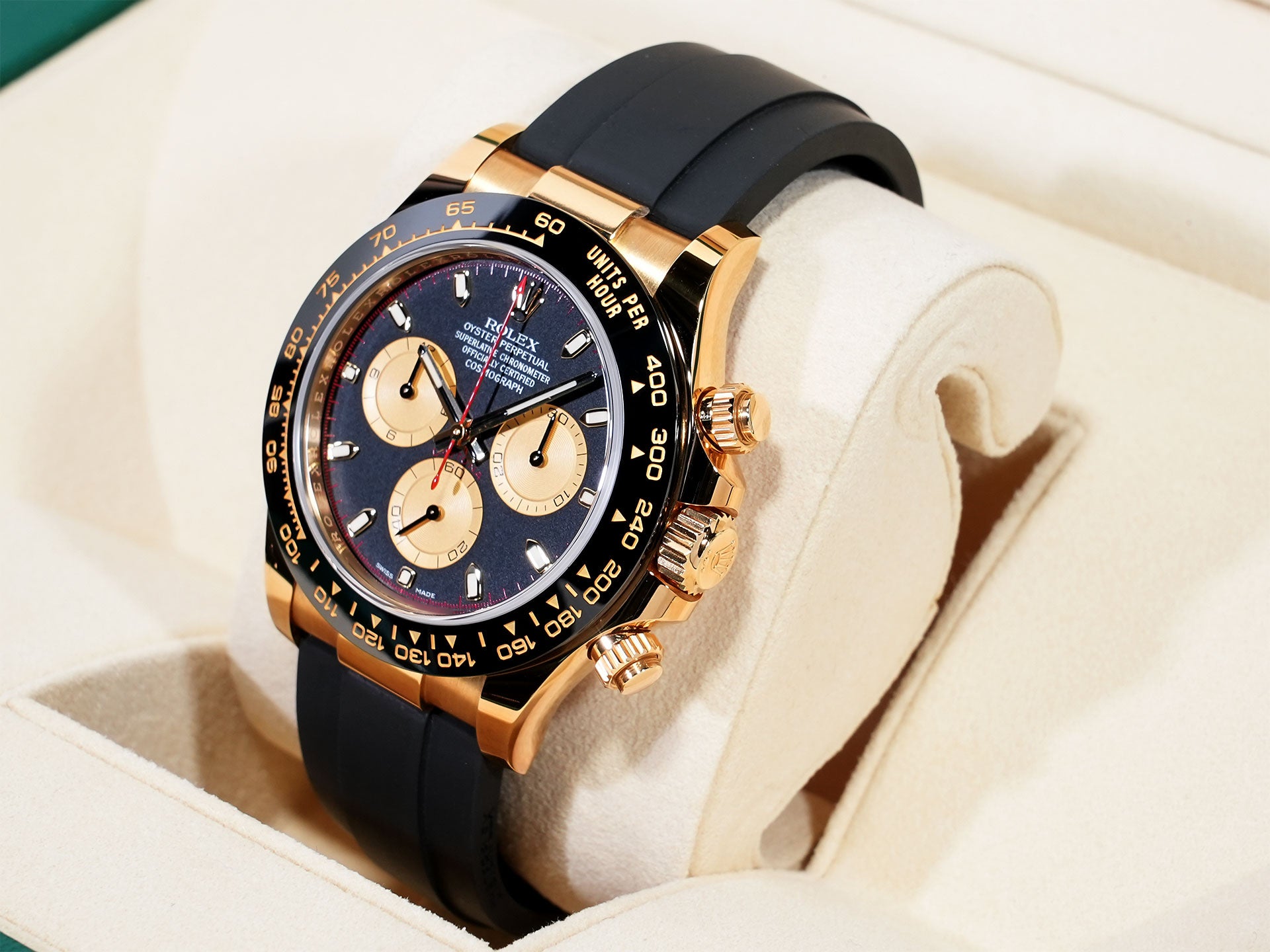 Rolex Daytona Ref. 116518LN Yellow Gold Black and Champagne Dial Excellent Condition 99yf3cd2