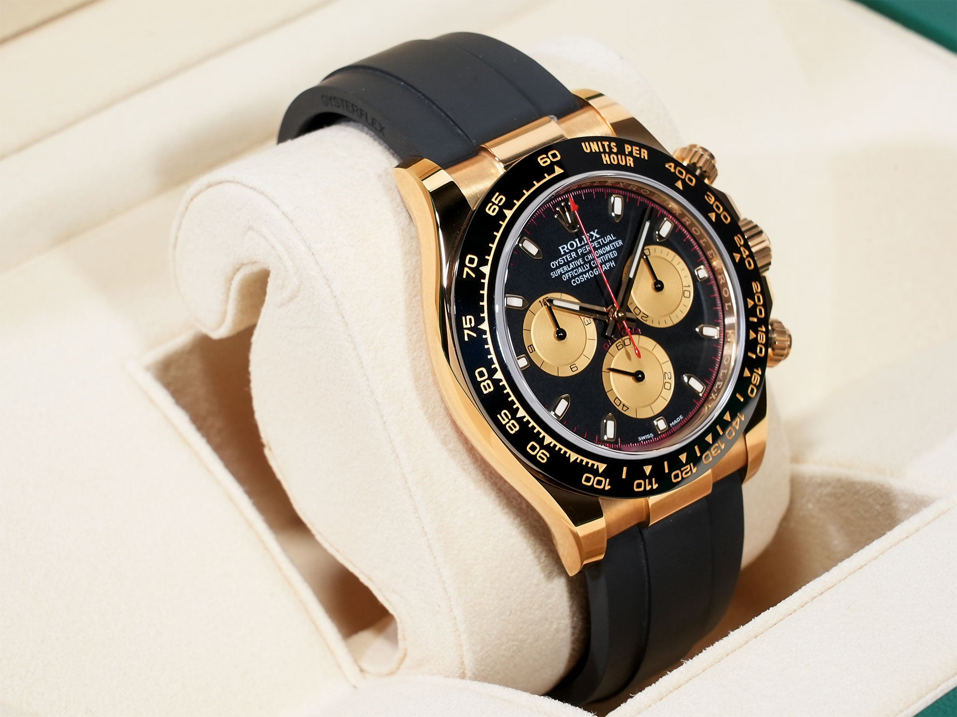 Rolex Daytona Ref. 116518LN Yellow Gold Black and Champagne Dial Excellent Condition 99yf3cd2