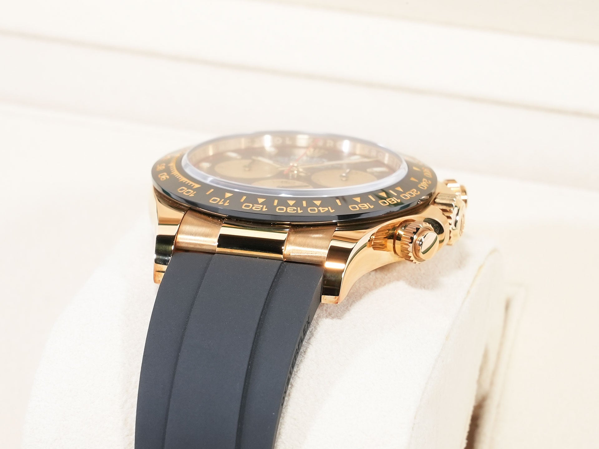 ロレックス デイトナ Ref.116518LN イエローゴールド ブラックxシャンパン文字盤 美品 kgdihudi