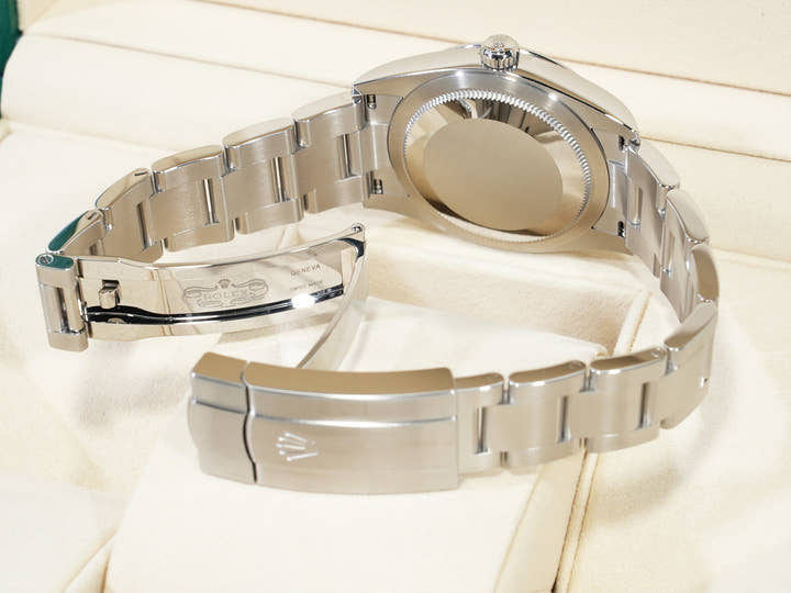 ロレックス オイスターパーペチュアル34 Ref.124200 ステンレススチール シルバー文字盤 未使用 e55i5ij7