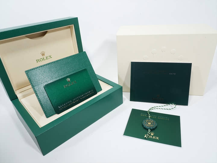 ロレックス オイスターパーペチュアル34 Ref.124200 ステンレススチール シルバー文字盤 未使用 e55i5ij7