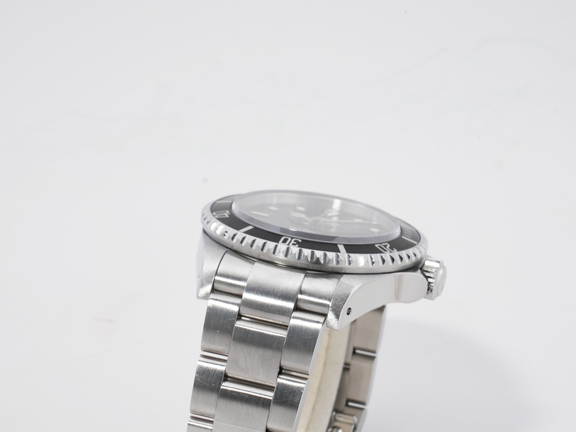 ロレックス シードゥエラー Ref.16600 ステンレススチール ブラック文字盤 中古 xjxr7ror