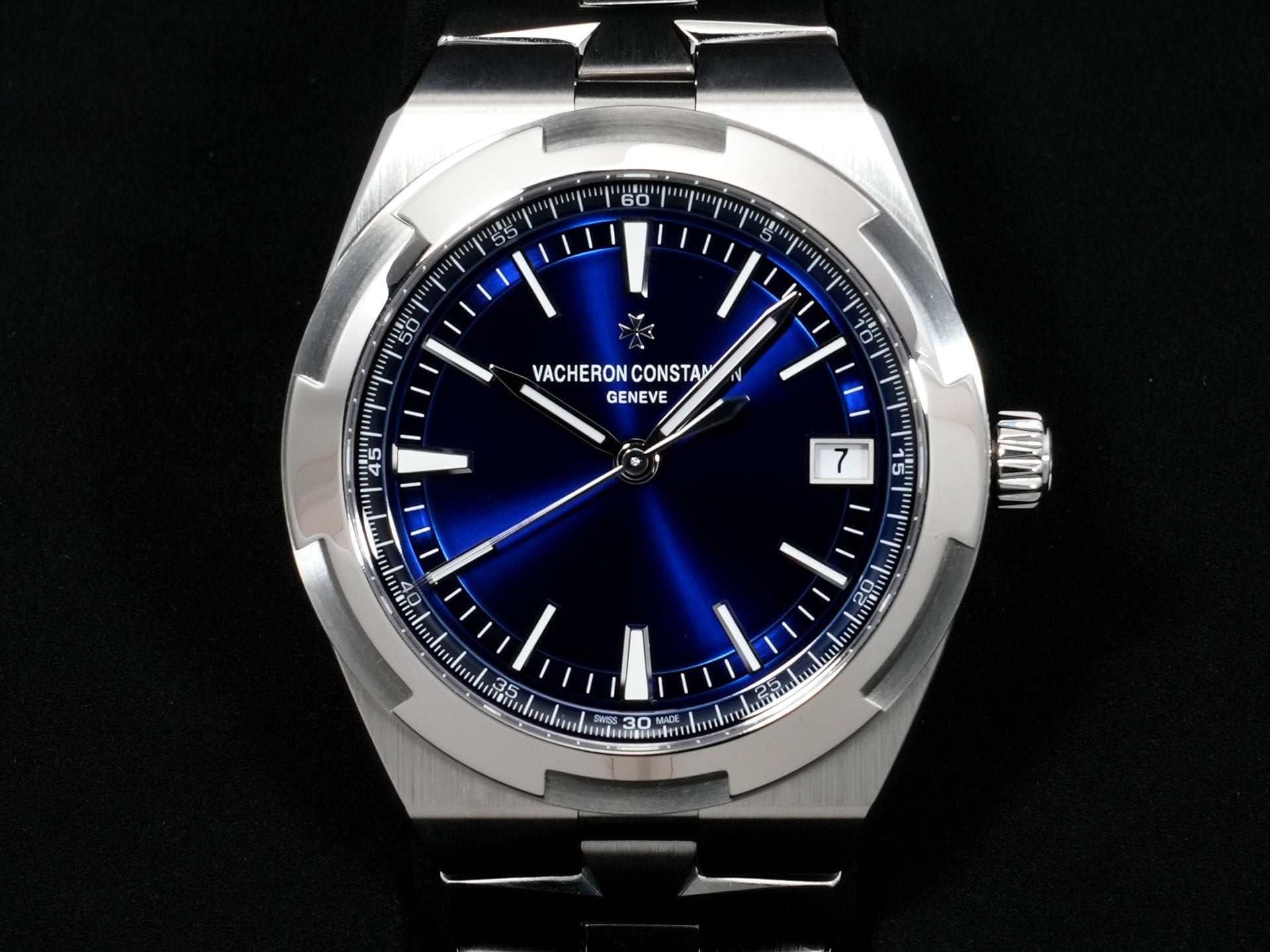 Vacheron Constantin Overseas Ref. 4500V/110A-B128 Stainless Steel Blue Dial Unused js7z45t3