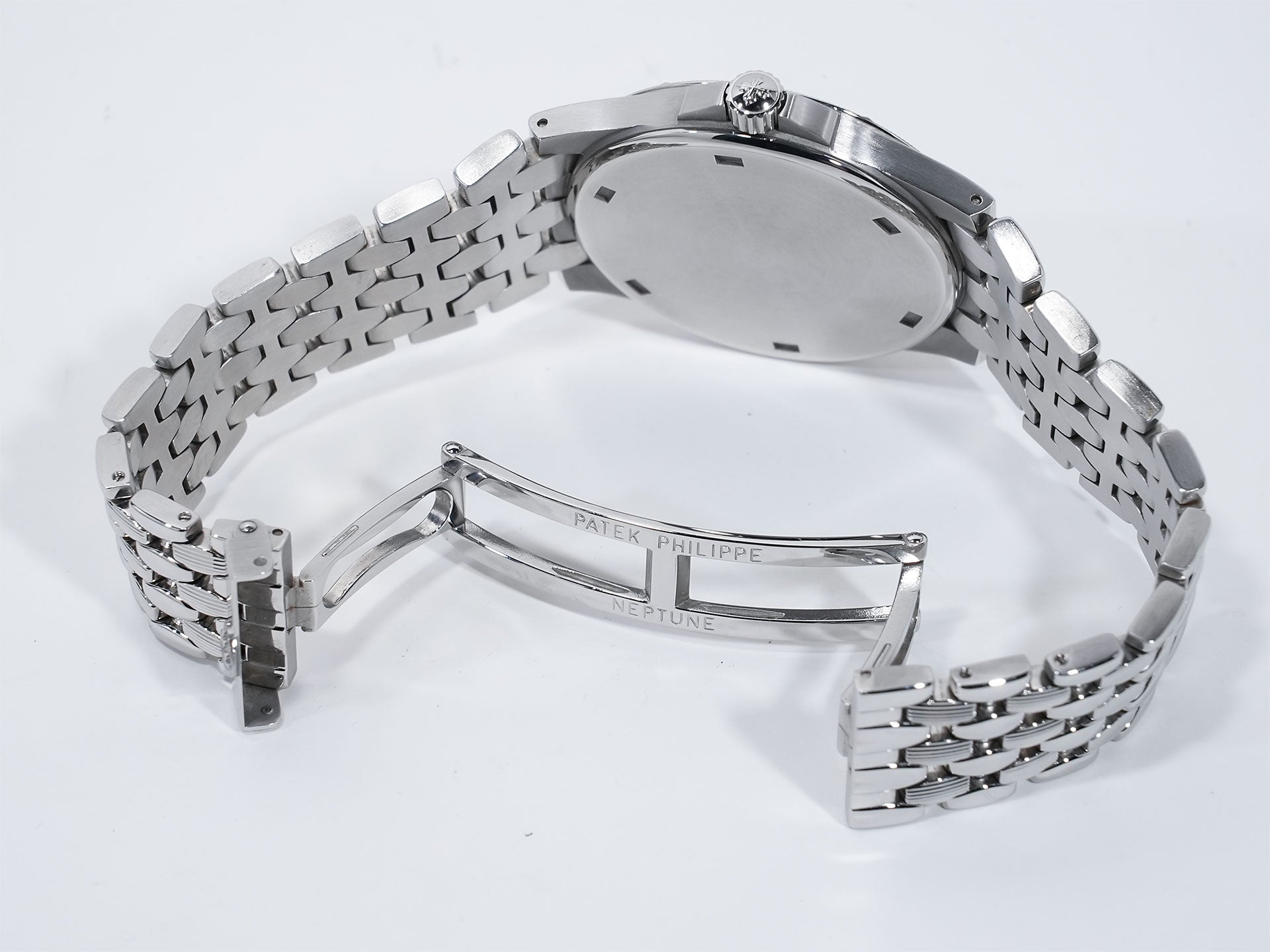 パテックフィリップ ネプチューン Ref.5080/1A-011 ステンレススチール ブラック文字盤 中古 dqtmumyz