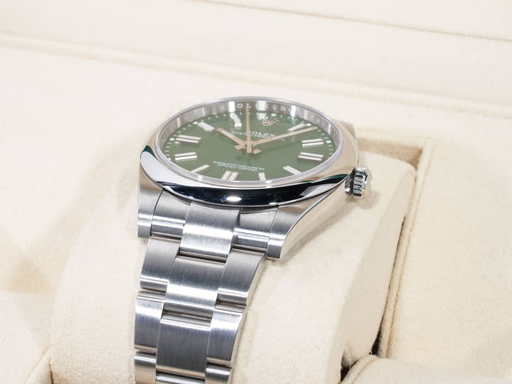 ロレックス オイスターパーペチュアル41 Ref.124300 ステンレススチール グリーン文字盤 美中古 hpakwqsg
