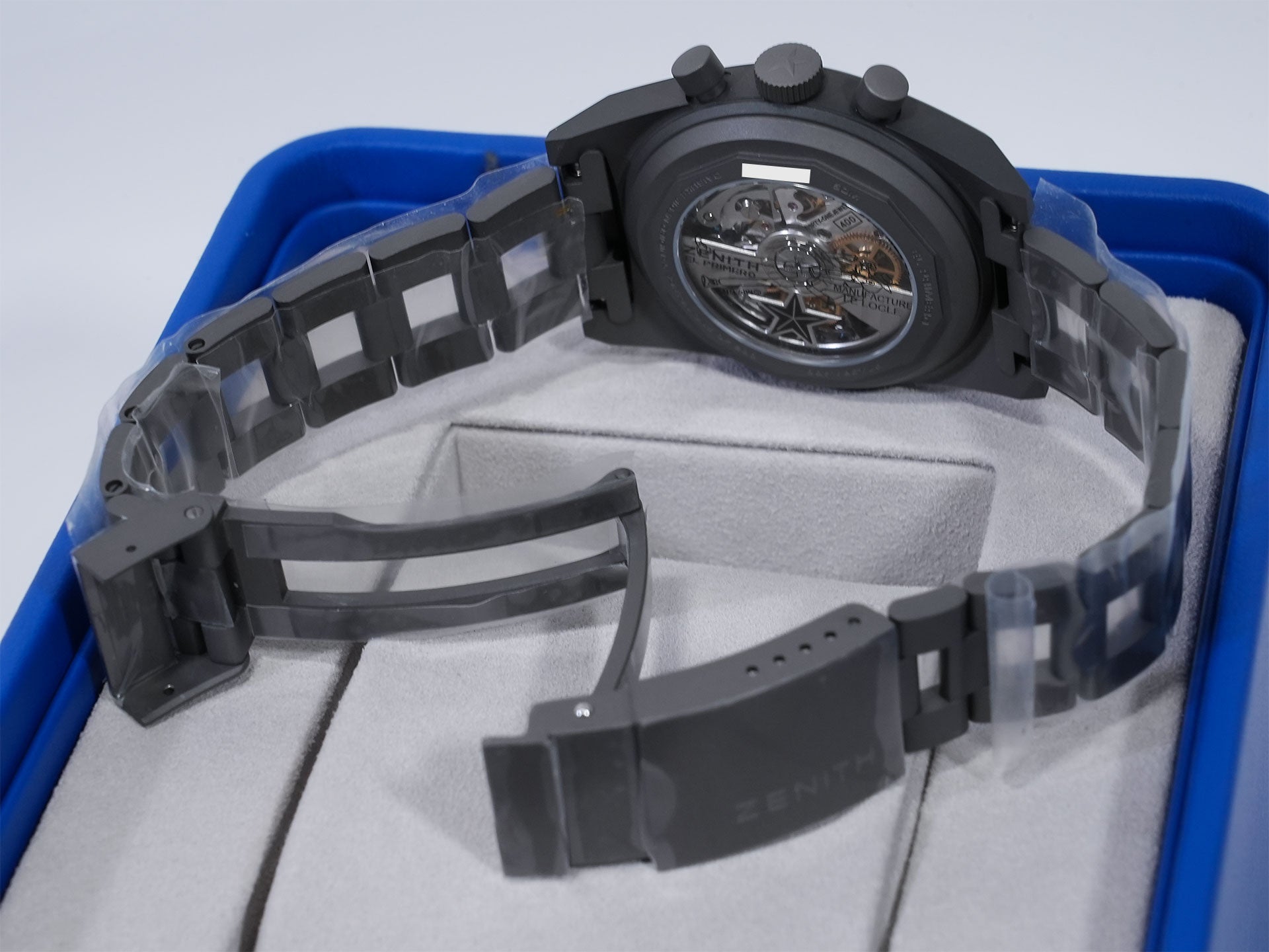 ゼニス クロノマスター リバイバル 次元大介エディション Ref.97.L384.400/04.M384 チタン ベージュ文字盤 未使用 nsdkuvmd