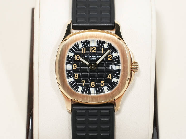 パテックフィリップ アクアノート Ref.4960J イエローゴールド ブラック文字盤 中古 dkzm4mip