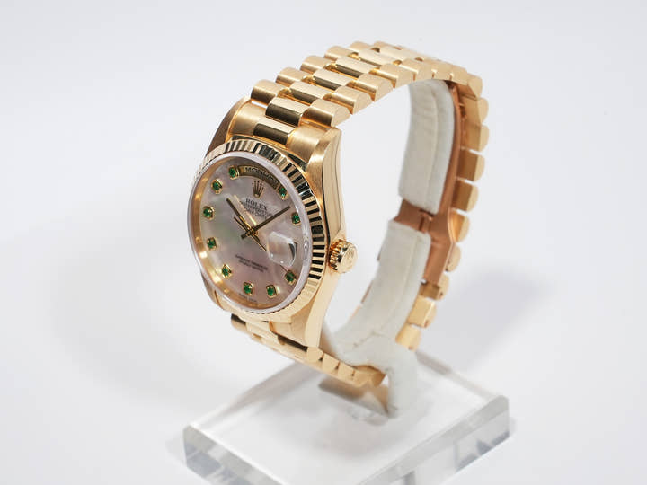 ロレックス デイデイト36 Ref.18238NGE イエローゴールド ホワイトシェル文字盤 中古 4nz9q73n