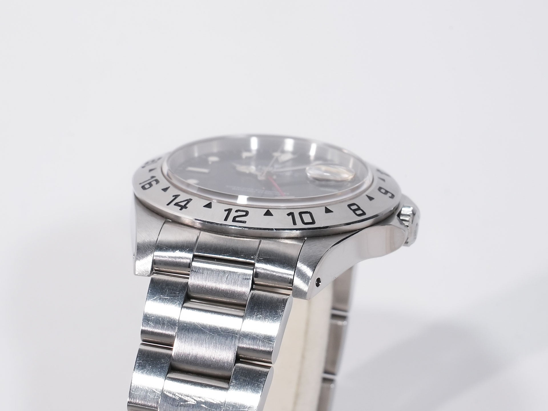 Pre-owned Rolex Explorer II Ref. 16570 Stainless Steel Black Dial Oyster Bracelet t6inbizn