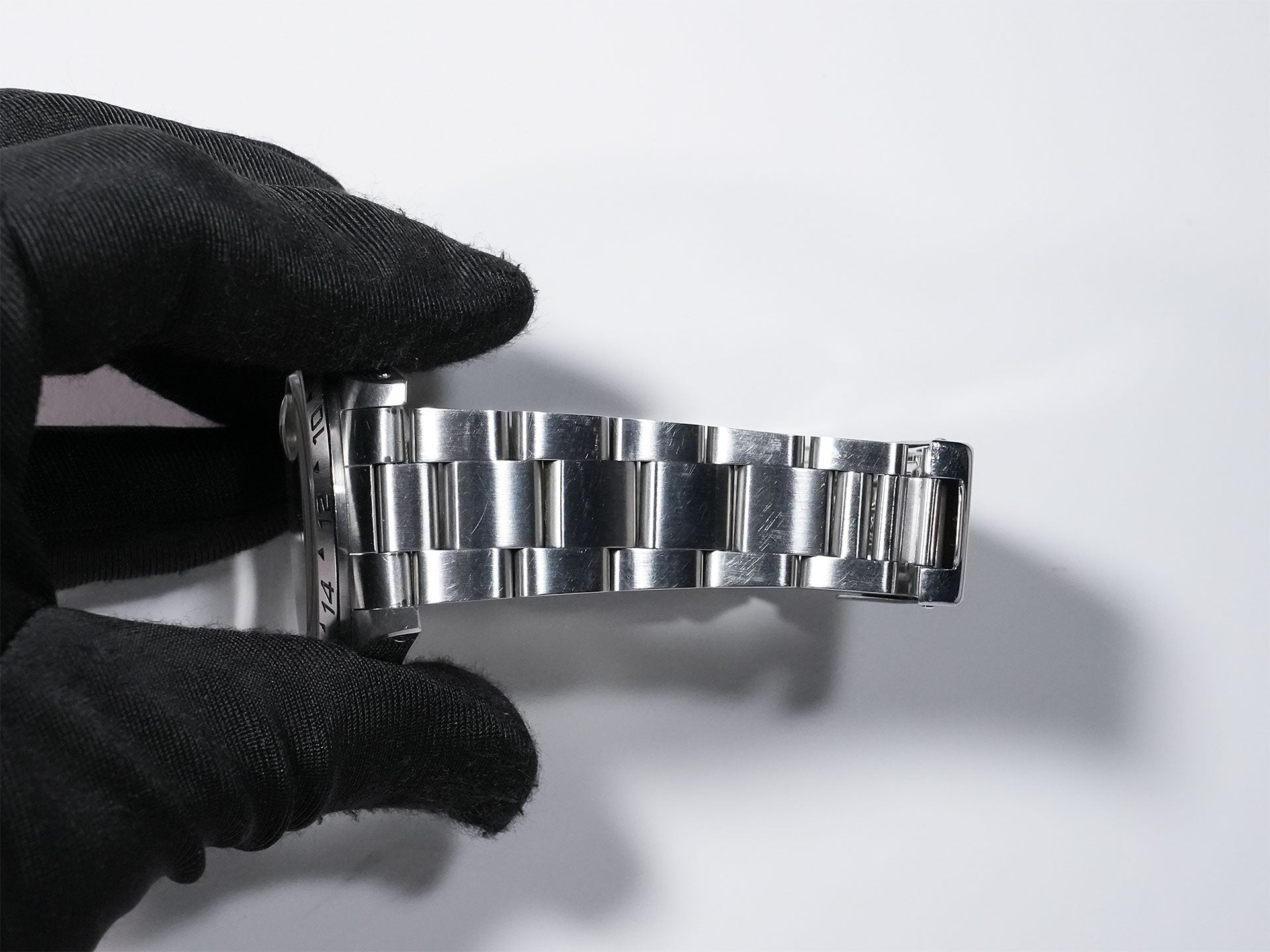 Pre-owned Rolex Explorer II Ref. 16570 Stainless Steel Black Dial Oyster Bracelet t6inbizn