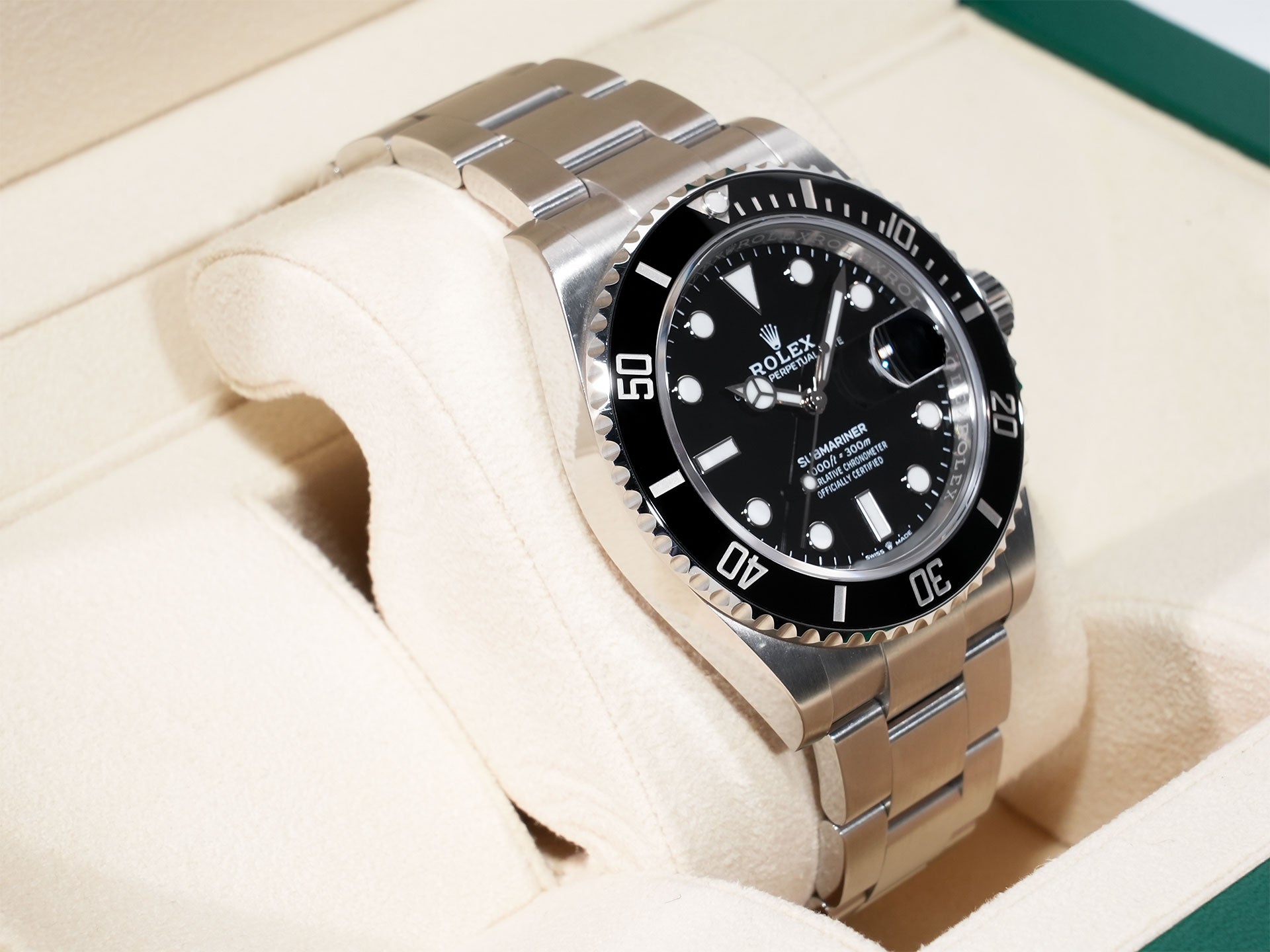 Rolex Submariner Date Ref. 126610LN Stainless Steel Black Dial Excellent Condition vzzzzc7n