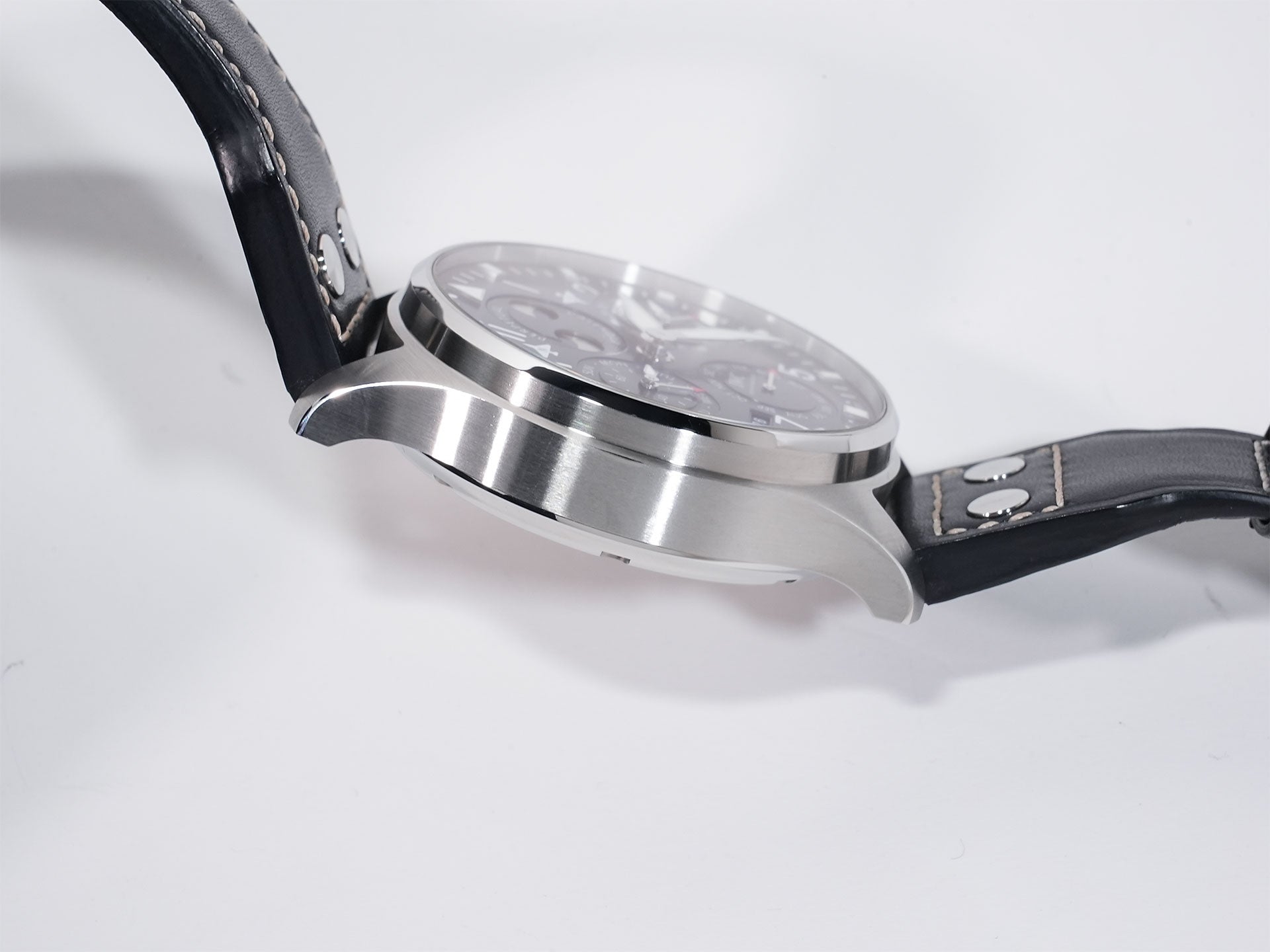 IWC Big Pilot's Watch Perpetual Calendar Ref. IW503605 Stainless Steel Blue Dial Excellent Condition o8rsojxm