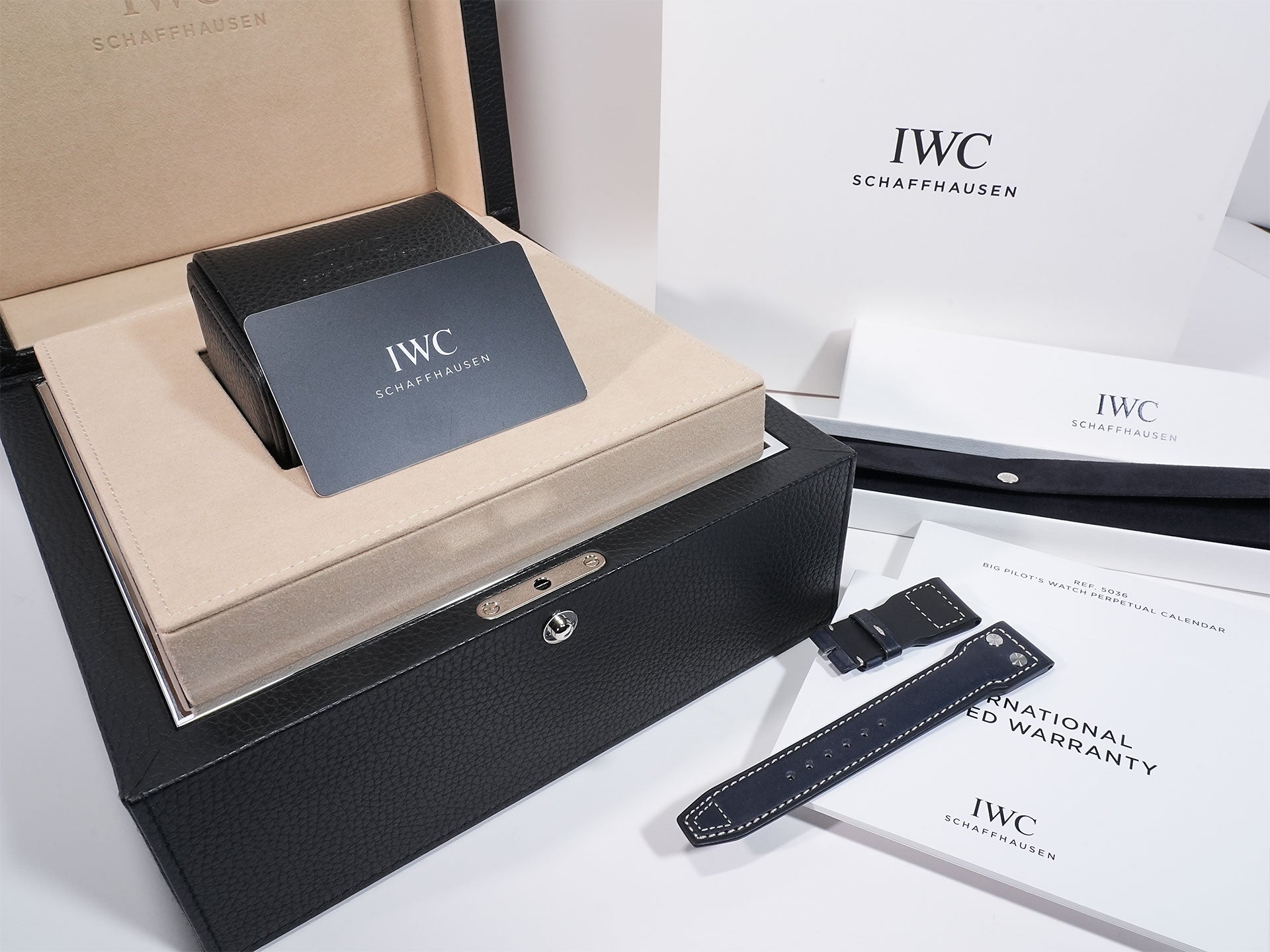IWC Big Pilot's Watch Perpetual Calendar Ref. IW503605 Stainless Steel Blue Dial Excellent Condition o8rsojxm