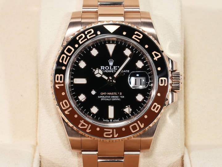 Rolex GMT-Master II Ref. 126715CHNR Everose Gold Black Dial Oyster Bracelet Pre-owned r72s95f3