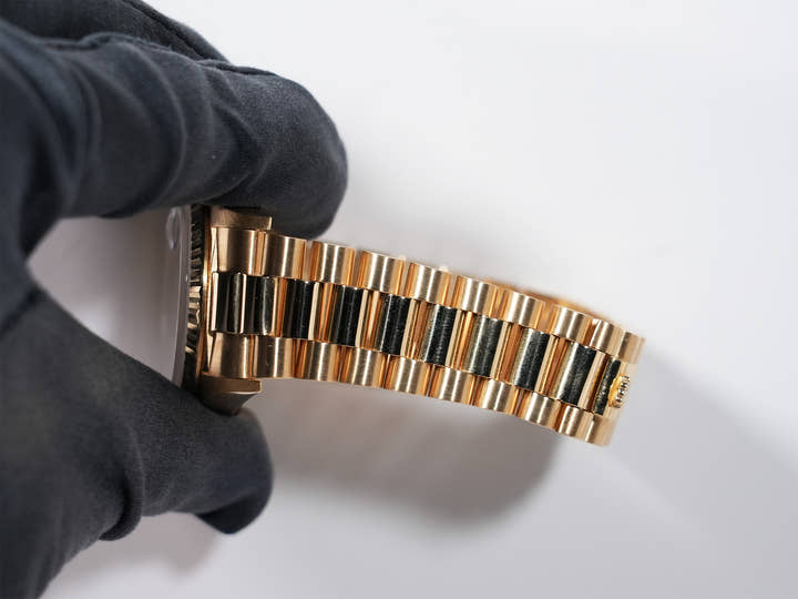 ロレックス デイデイト36 Ref.18038 イエローゴールド ブルー文字盤 中古 3efycruu