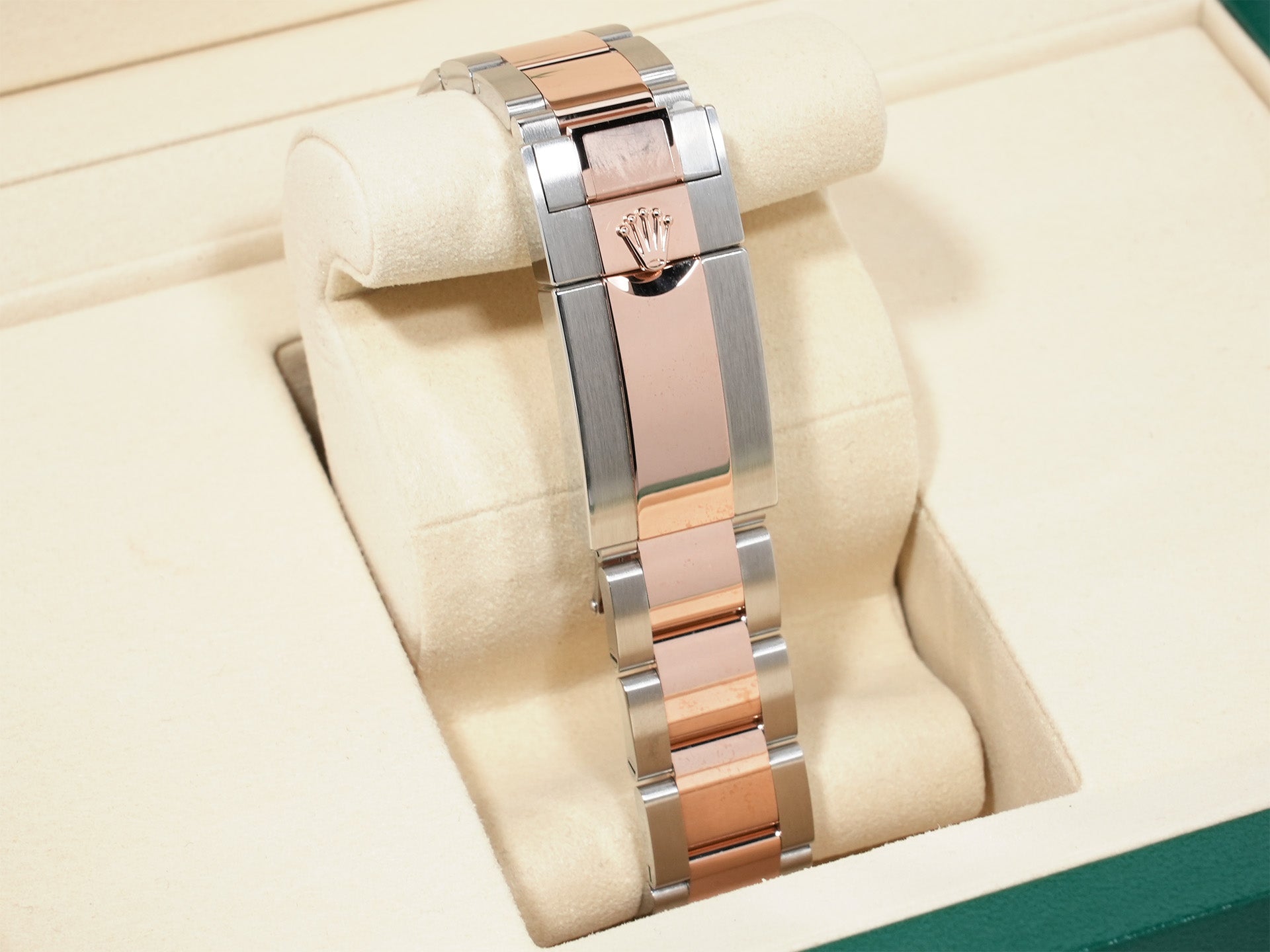 ロレックス GMTマスターII Ref.126711CHNR ステンレススチール/エバーローズゴールド ブラック文字盤 オイスターブレスレット 未使用 e2avsw2p