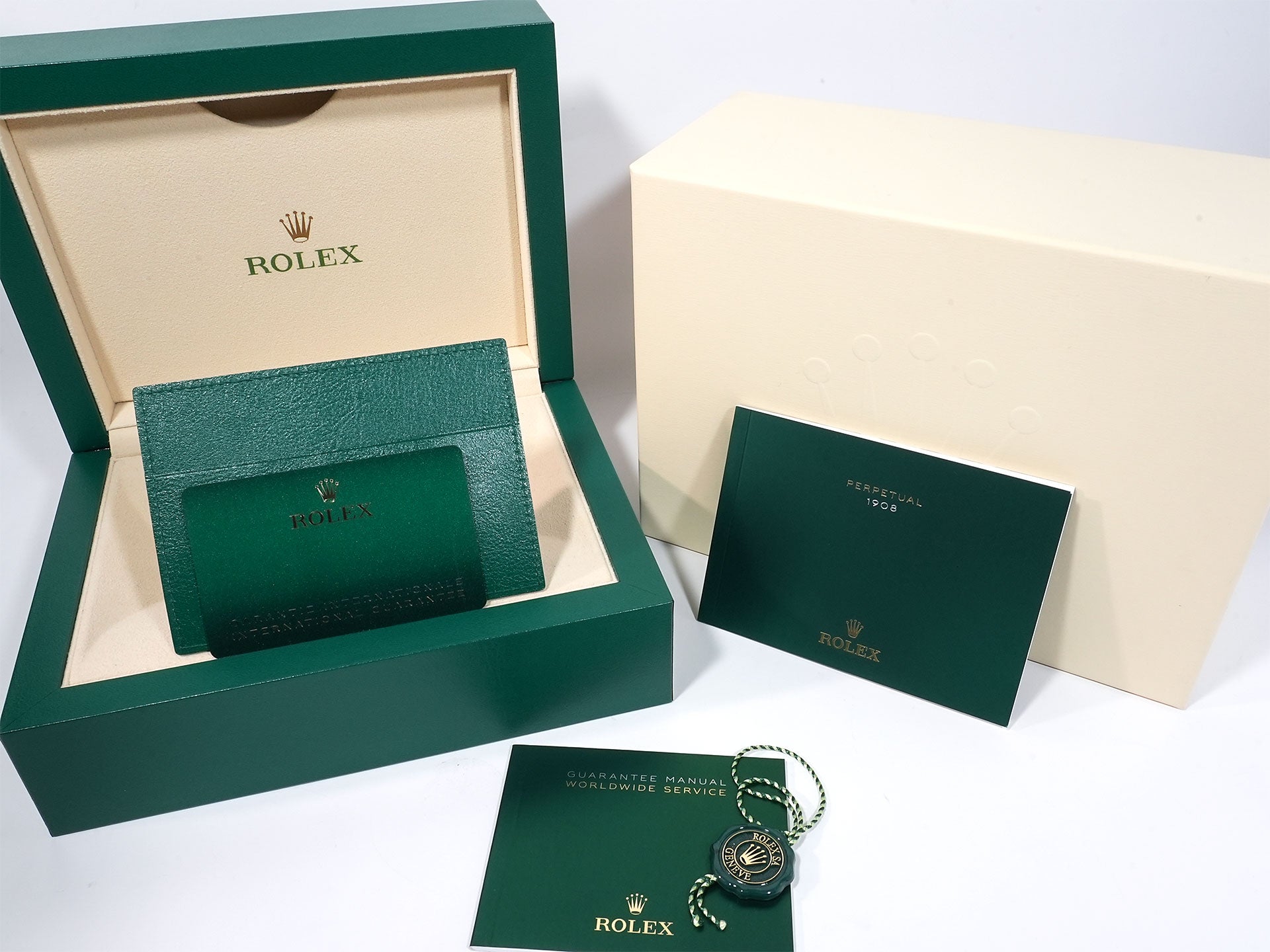 ロレックス 1908 Ref.52508 イエローゴールド ブラック文字盤 革ベルト 中古 jtz9yazw