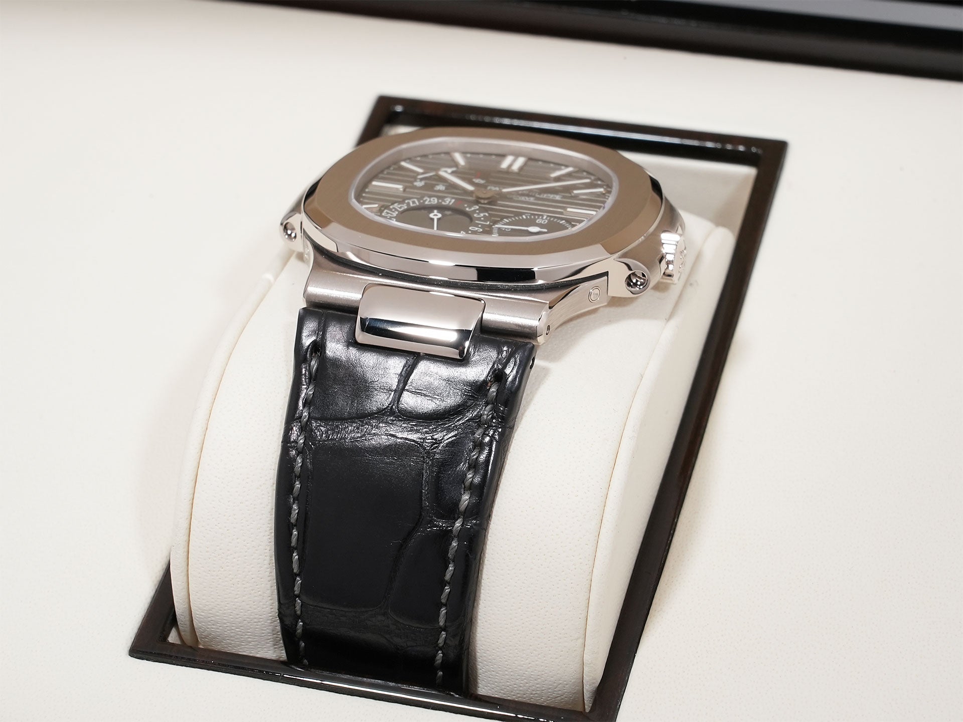 パテックフィリップ ノーチラス プチコンプリケーション Ref.5712G-001 ホワイトゴールド スレート文字盤 美中古 7pgqnxi2