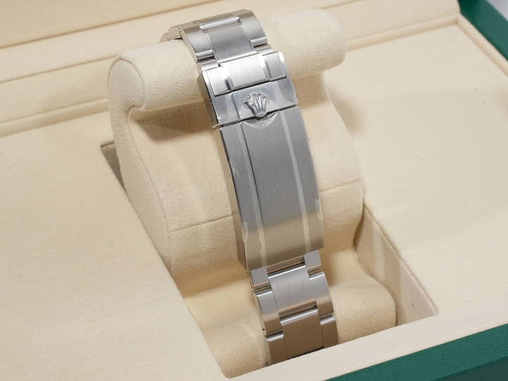 ロレックス サブマリーナー ノンデイト Ref.124060 ステンレススチール ブラック文字盤 未使用 nbexrtkx