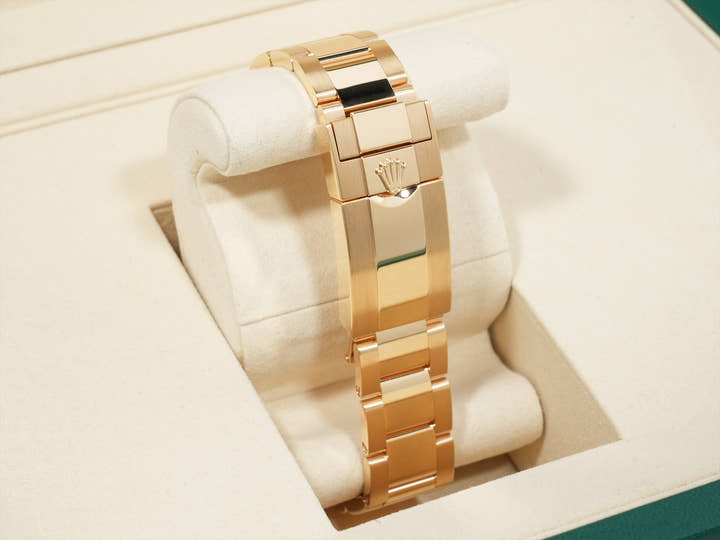 ロレックス デイトナ Ref.126508 イエローゴールド グリーン文字盤 未使用 98fubyaa