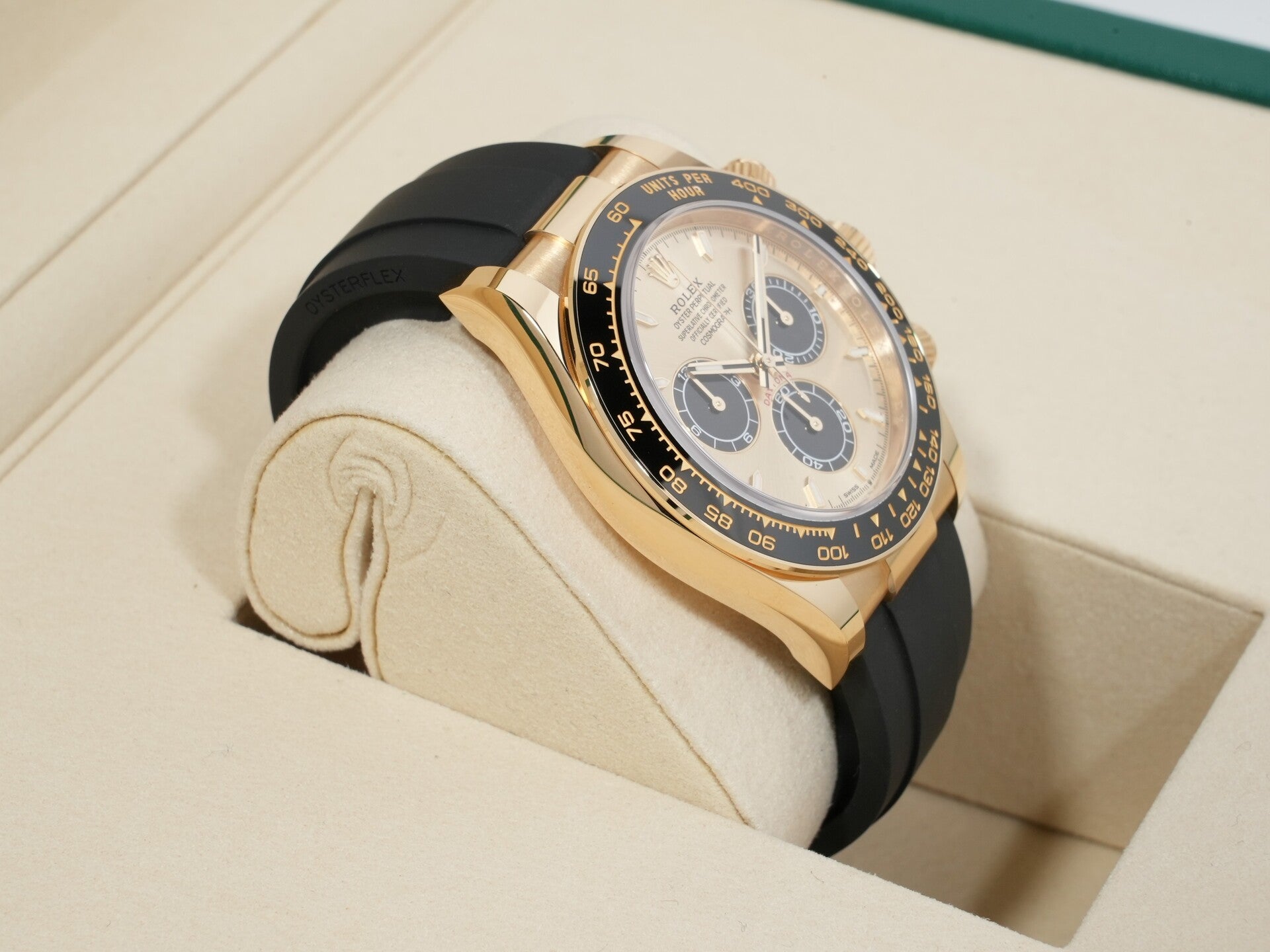 ロレックス デイトナ Ref.126518LN イエローゴールド ゴールデンxブライトブラック文字盤 未使用 8m5idi3p